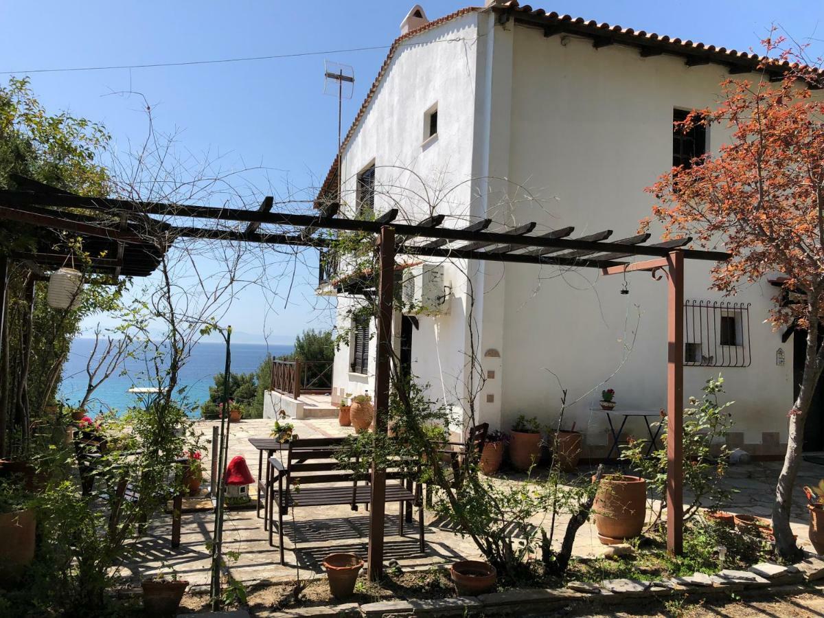 Вилла Unique Sea View House Каландра Экстерьер фото