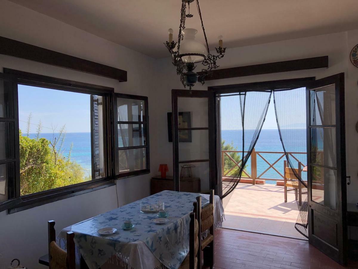 Вилла Unique Sea View House Каландра Экстерьер фото